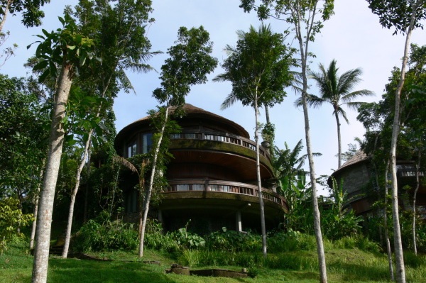 Taman Wana Blue Lagoon Villa 02